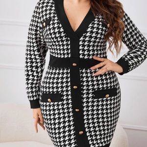 SHEIN Plus Houndstooth Print Button Front Bodycon Dress